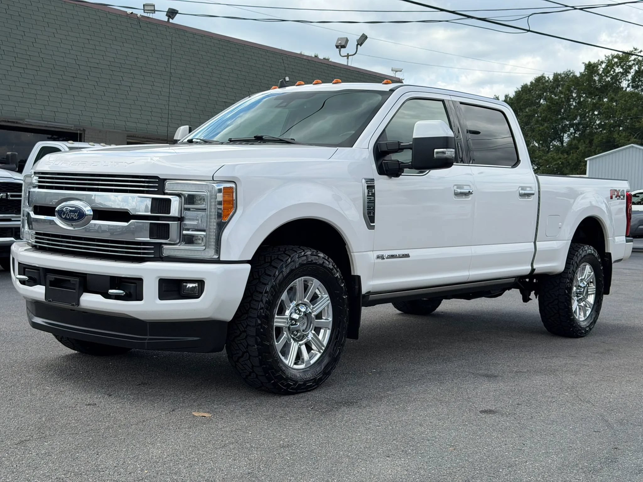 Used 2019 Ford F250 Limited AWD/4WD image 9