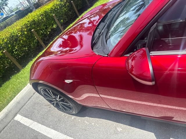 Used 2024 MAZDA MX-5 Miata RF Grand Touring w/ Weather Package RWD image 9