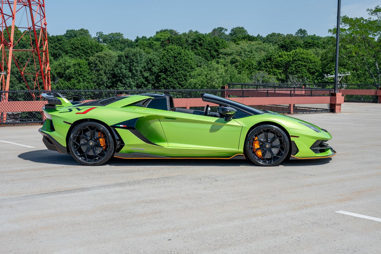 Used 2021 Lamborghini Aventador SVJ AWD/4WD image 7