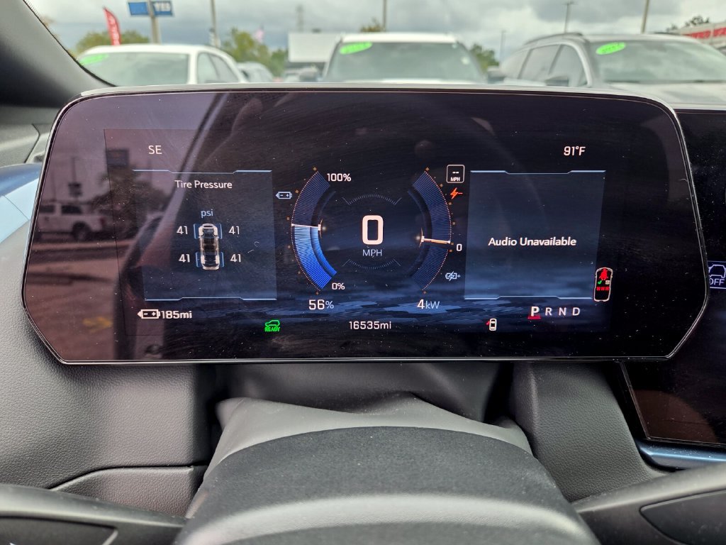 Certified 2024 Chevrolet Equinox EV LT FWD image 31