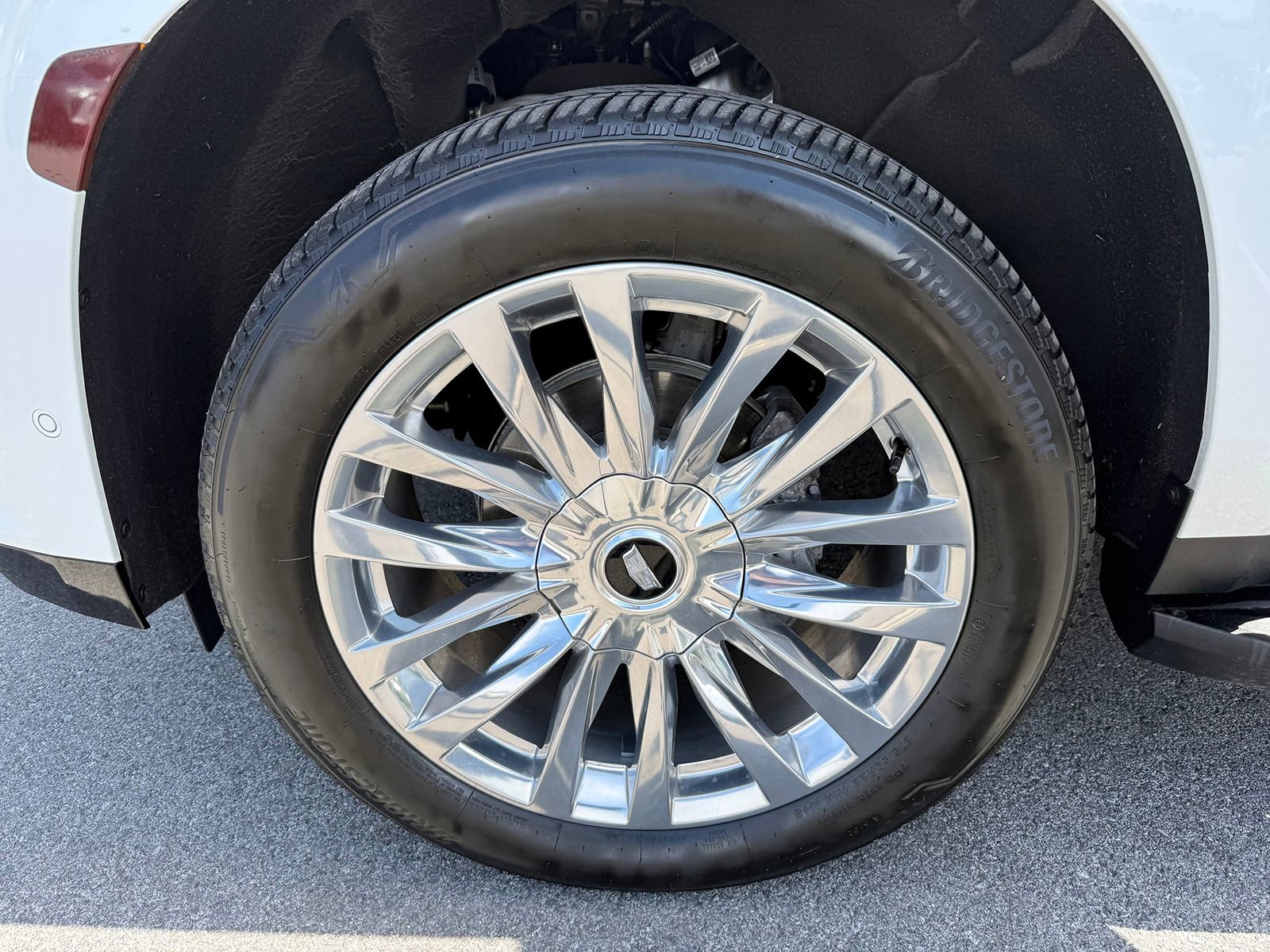 Certified 2024 Cadillac Escalade Premium Luxury AWD/4WD image 10