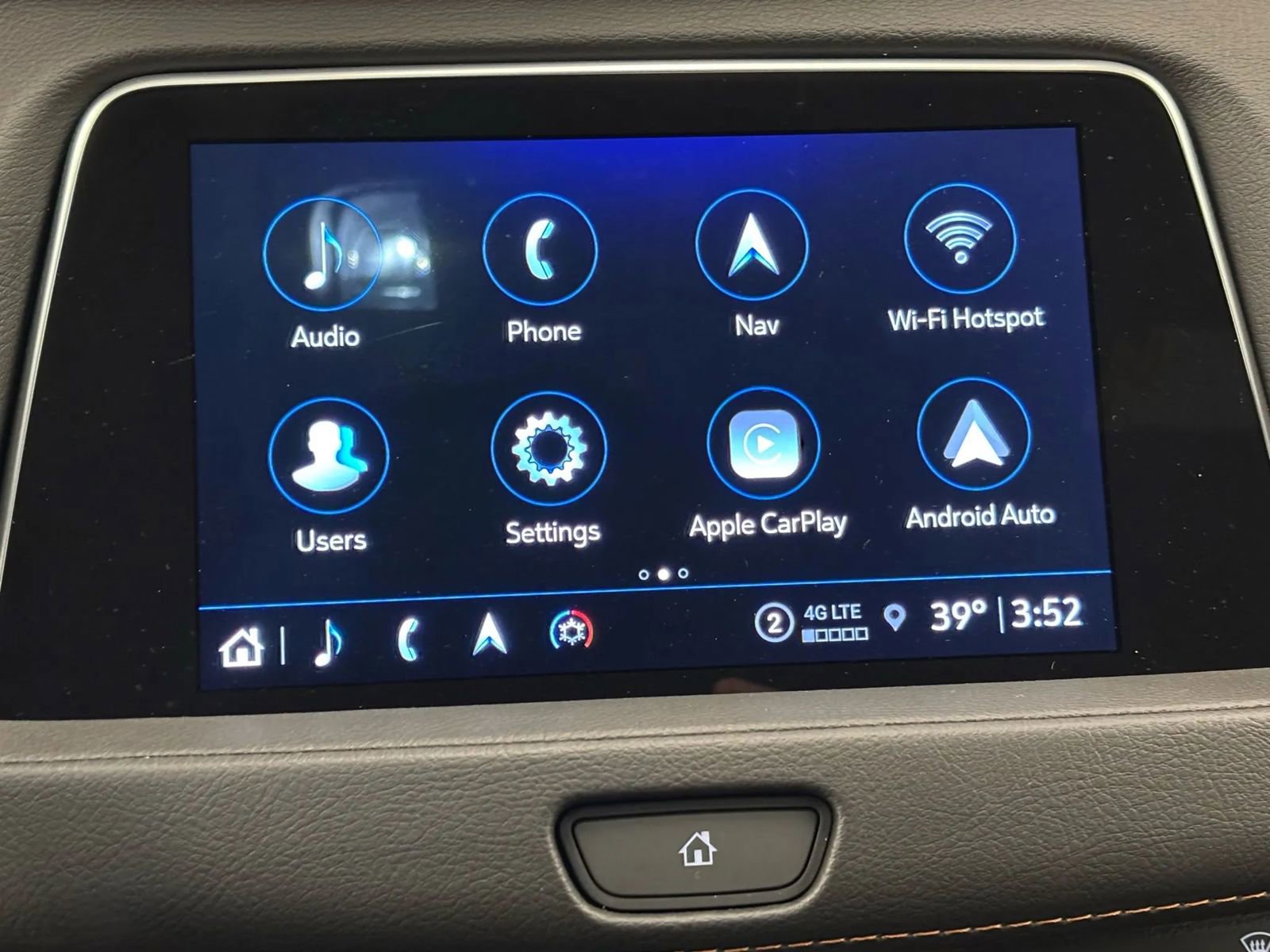 Used 2023 Cadillac XT4 Sport w/ Sun And Sound Package image 43