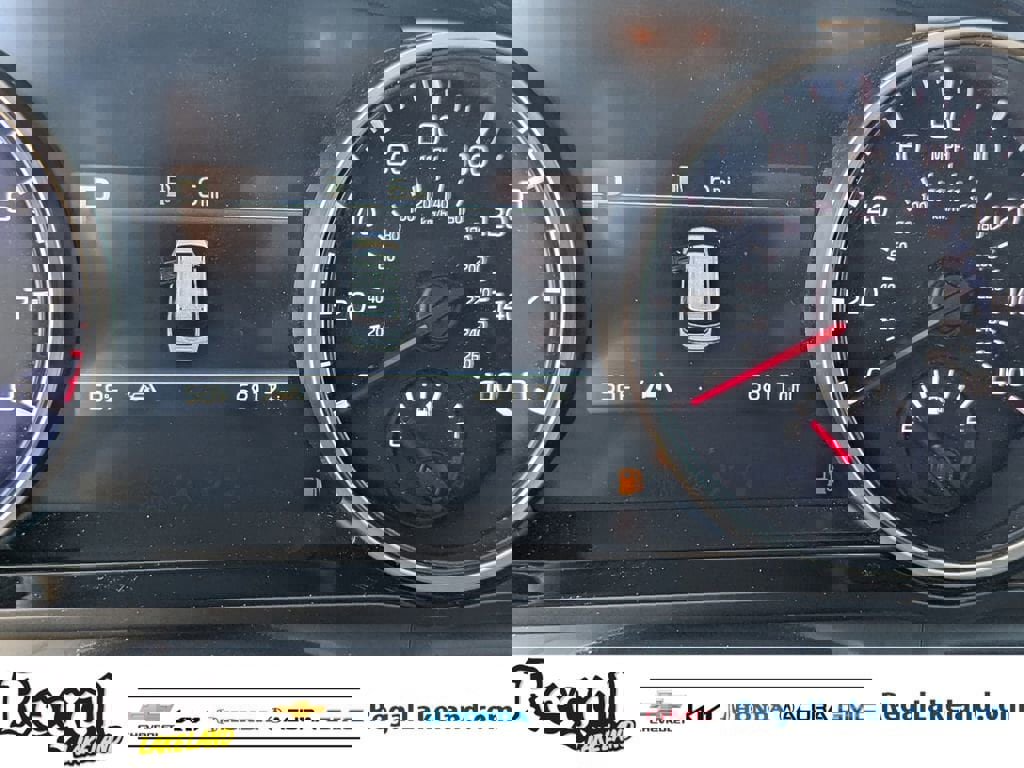 Used 2023 Kia Carnival EX image 32