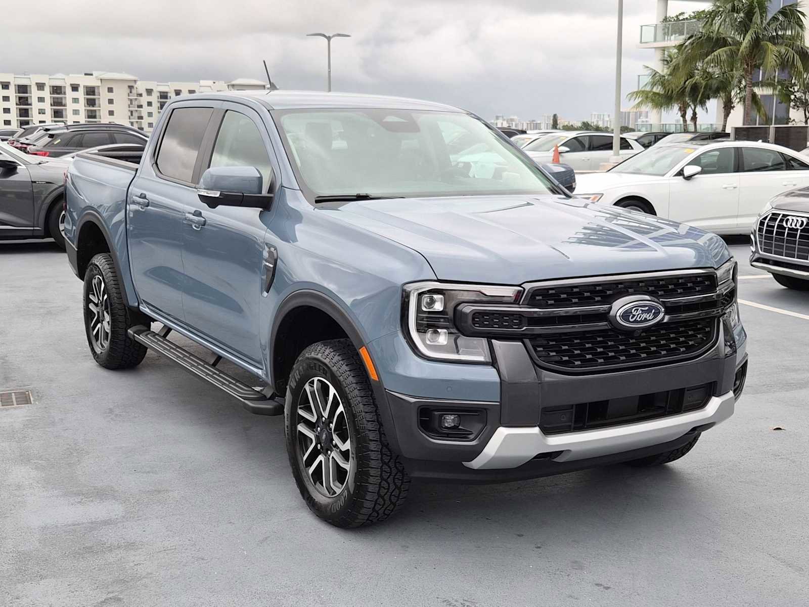 Used 2025 Ford Ranger Lariat w/ Advanced Towing Package image 8