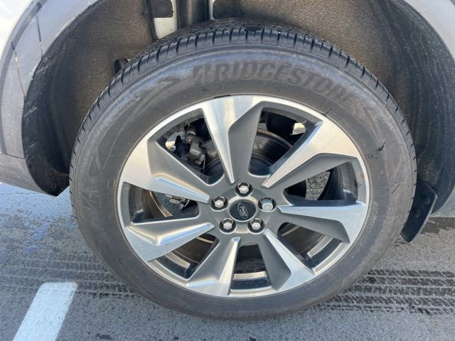 Used 2023 Ford Escape Platinum AWD/4WD image 9