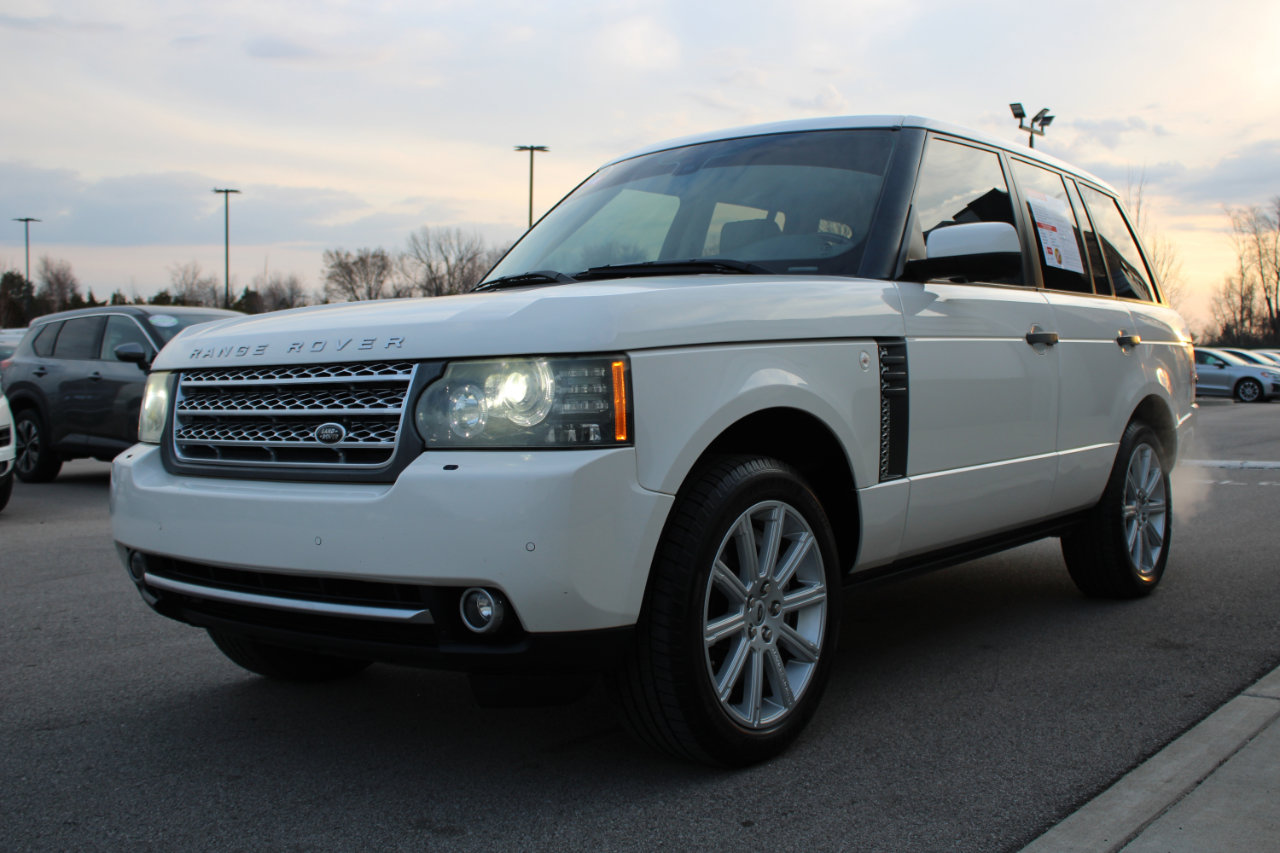 Used 2010 Land Rover Range Rover Supercharged image 3
