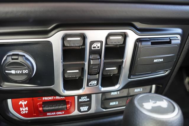 Certified 2025 Jeep Wrangler Unlimited Rubicon 4xe w/ Safety Group image 27