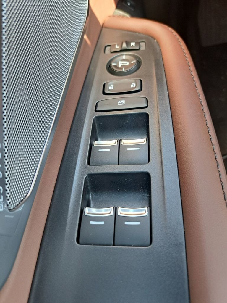 Certified 2025 Acura RDX w/ Technology Package image 15