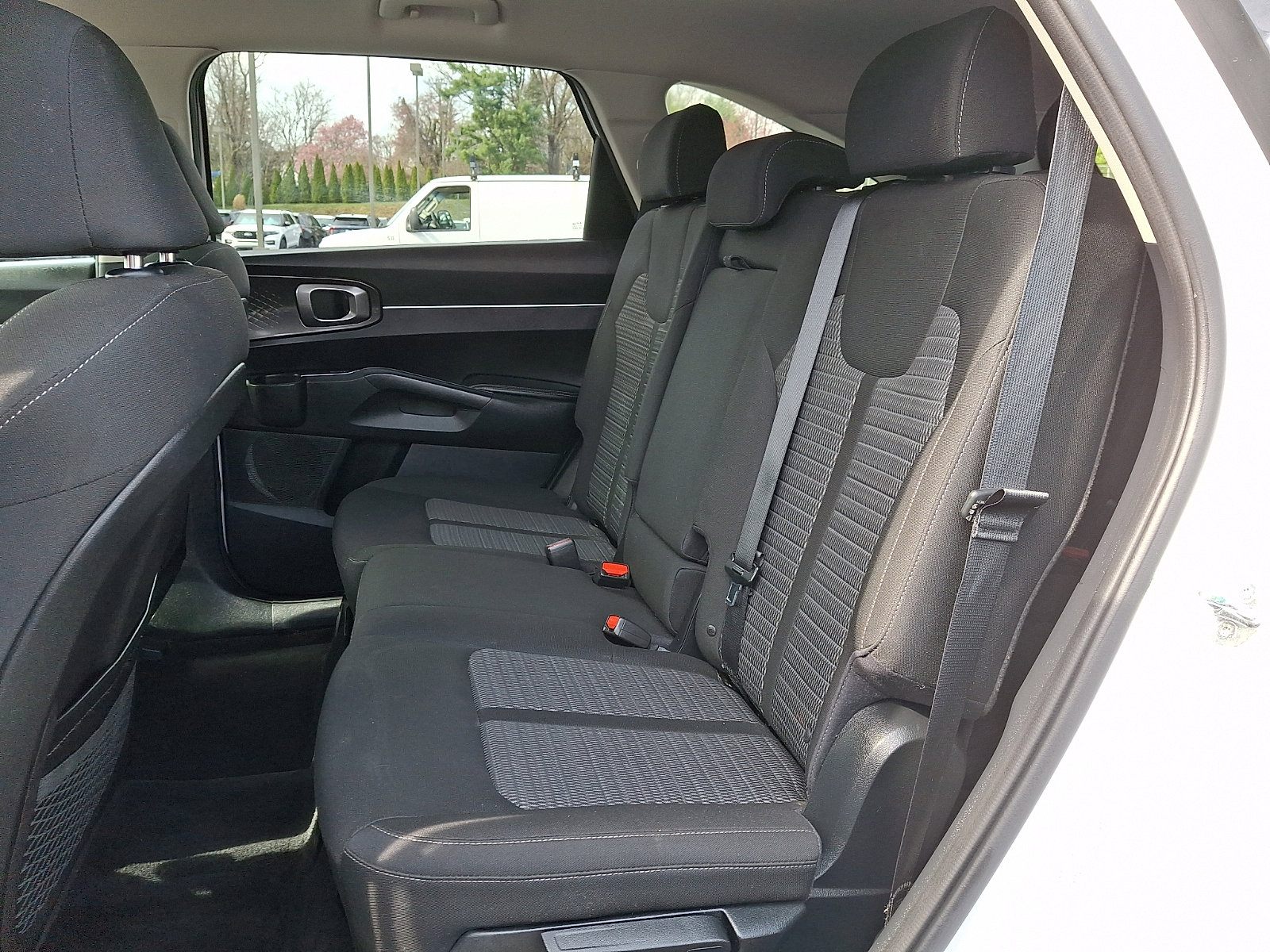 Used 2021 Kia Sorento LX image 10