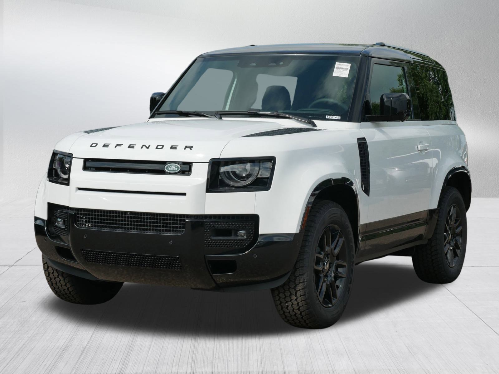 New 2025 Land Rover Defender 90 X-Dynamic SE image 1
