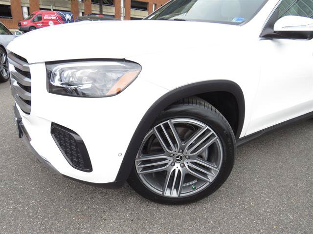 Used 2025 Mercedes-Benz GLS 450 4MATIC image 25