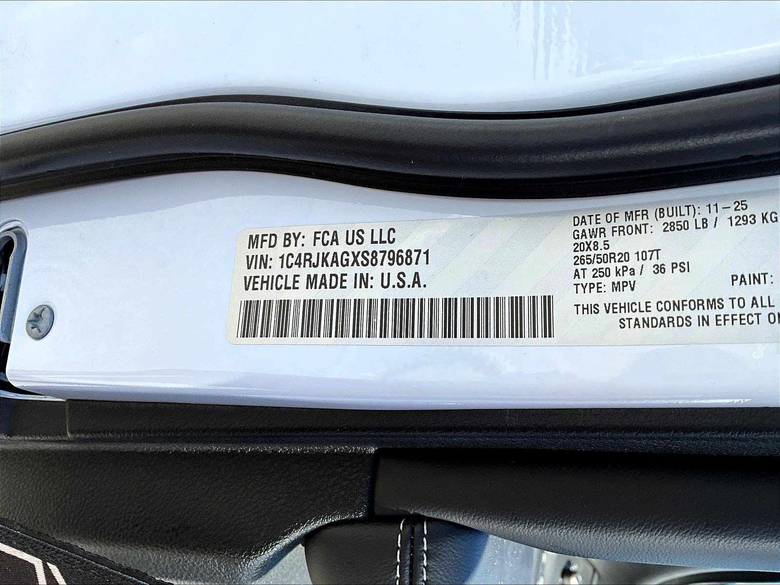 Used 2025 Jeep Grand Cherokee L Altitude AWD/4WD image 19