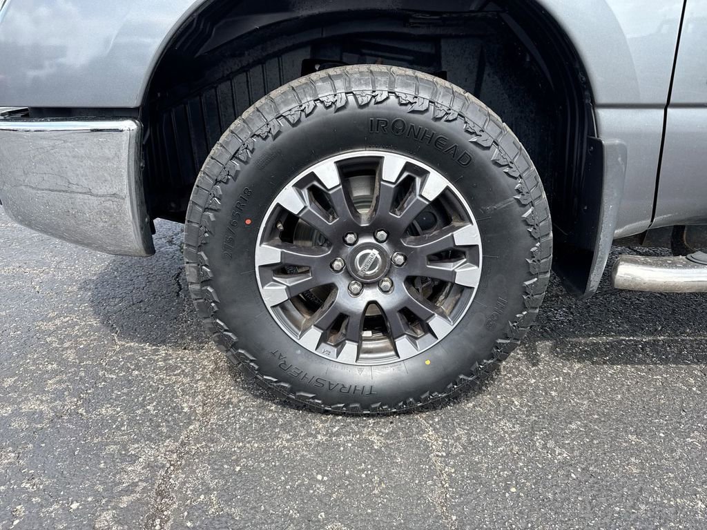 Used 2017 Nissan Titan SV RWD image 10