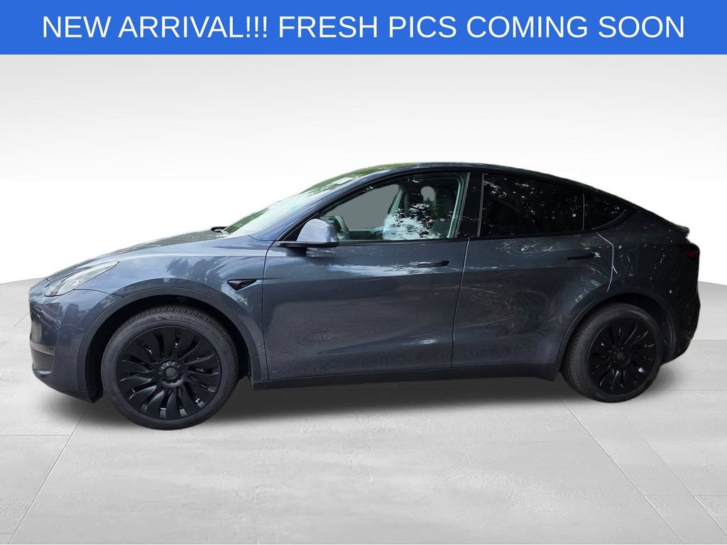 Used 2023 Tesla Model Y Long Range AWD/4WD image 3