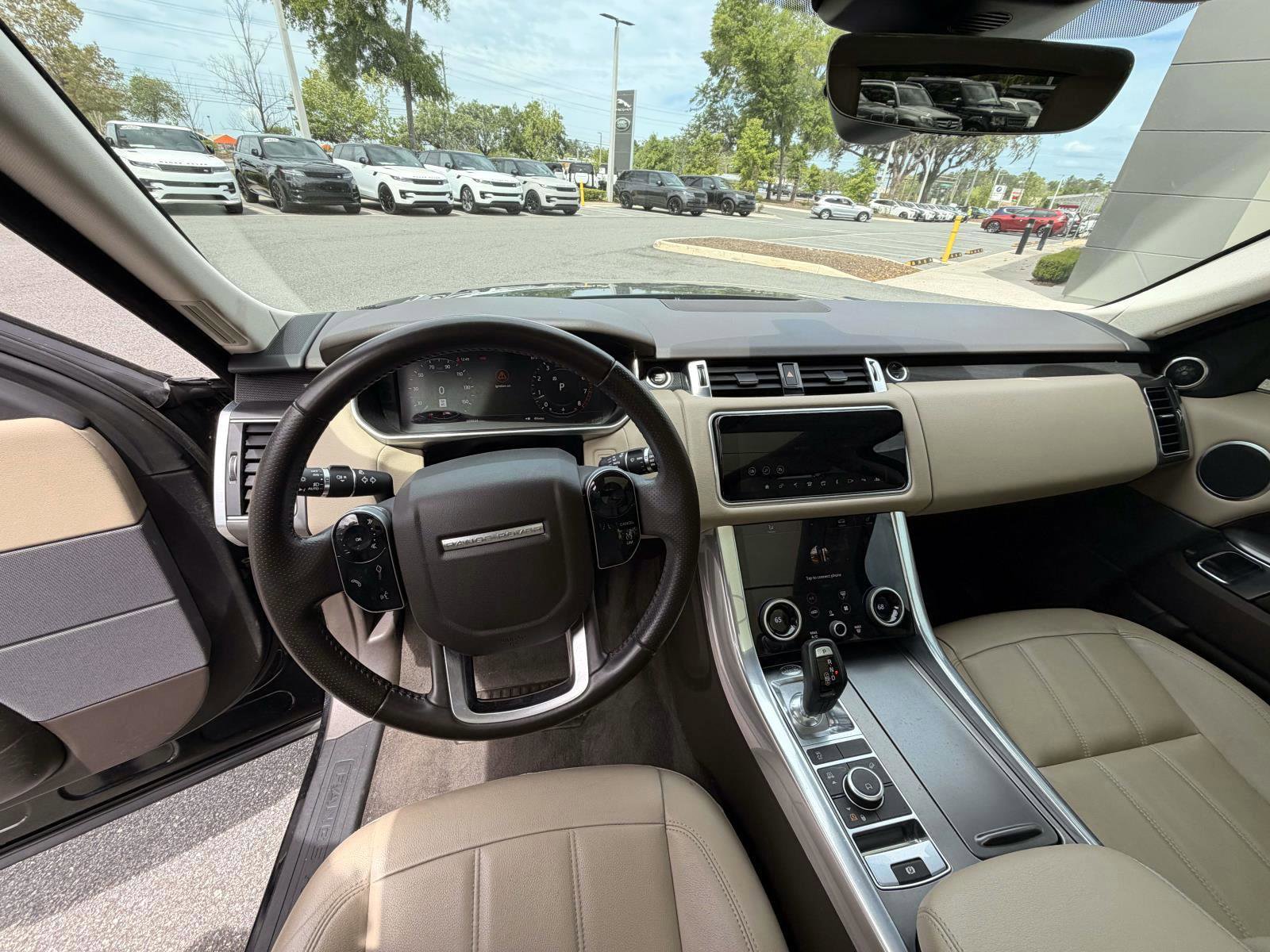 Used 2022 Land Rover Range Rover Sport SE image 17