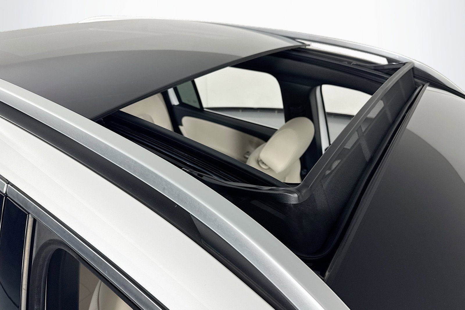 Certified 2023 Mercedes-Benz EQB 250+ image 22