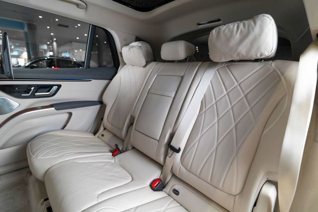 Certified 2023 Mercedes-Benz EQS 580 4MATIC SUV image 31