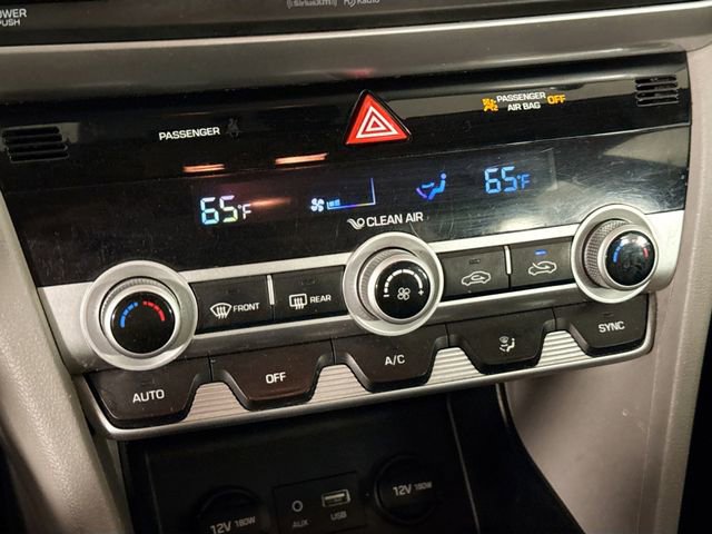 Used 2020 Hyundai Elantra SEL FWD image 30