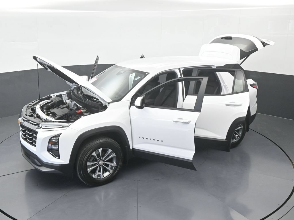 Used 2026 Chevrolet Equinox LT FWD image 65