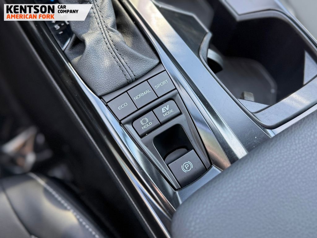 Used 2026 Toyota Camry SE FWD image 21