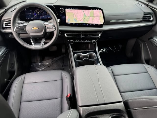 Used 2025 Chevrolet Traverse LT w/ Driver Confidence Package AWD/4WD image 10