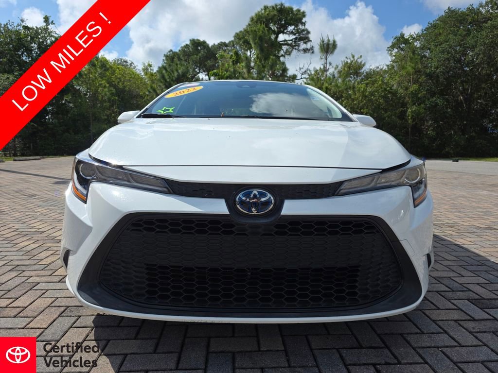 Certified 2022 Toyota Corolla LE FWD image 2