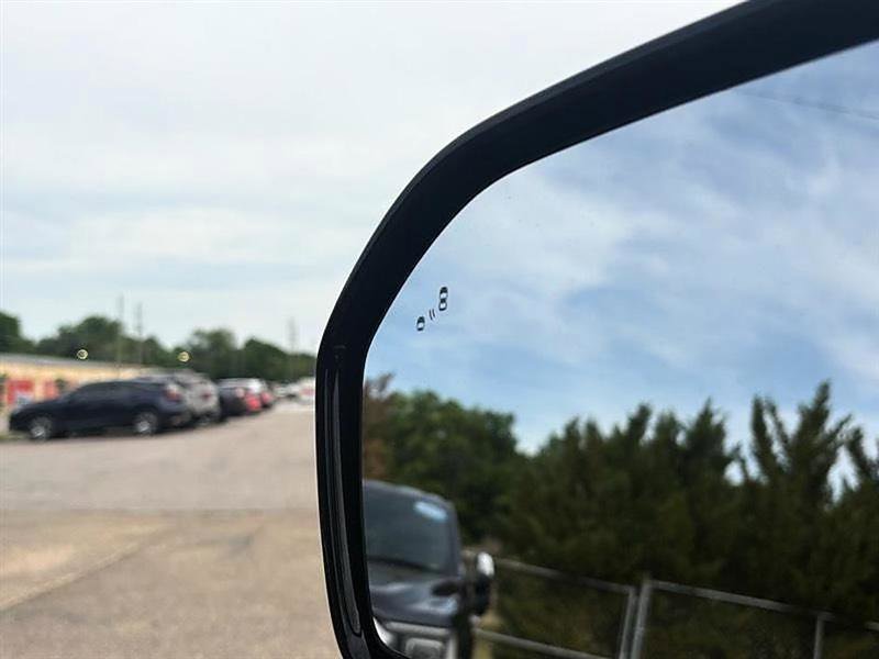 Used 2022 Ford Expedition XLT AWD/4WD image 15