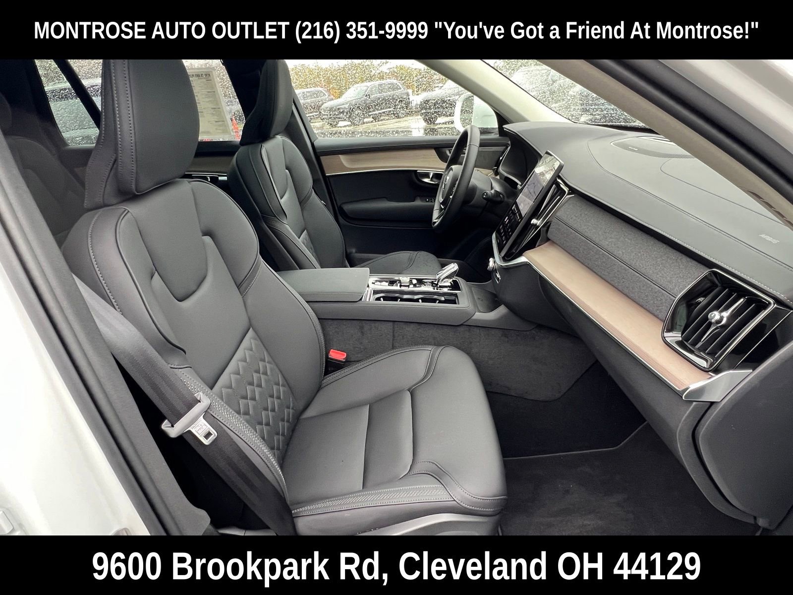 New 2025 Volvo XC90 T8 Core w/ Protection Package Premier image 18