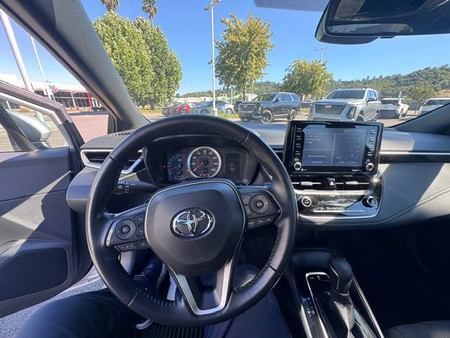 Used 2022 Toyota Corolla SE w/ SE Premium Package FWD image 9