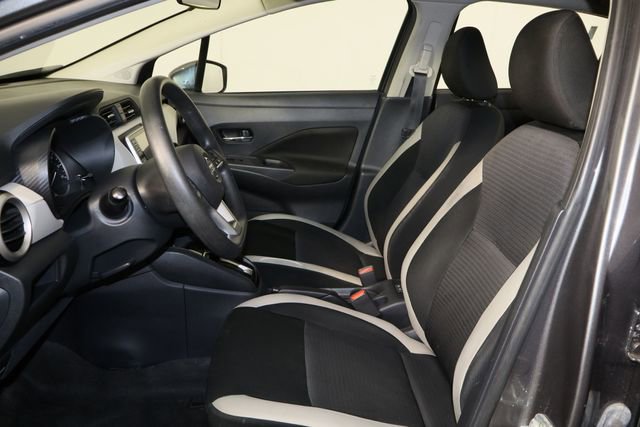 Used 2021 Nissan Versa SV image 16
