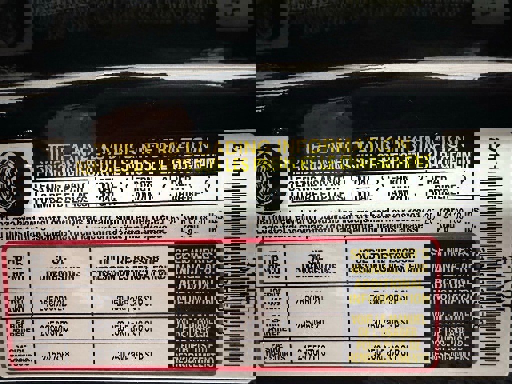 Used 2025 Toyota Sequoia Limited image 12