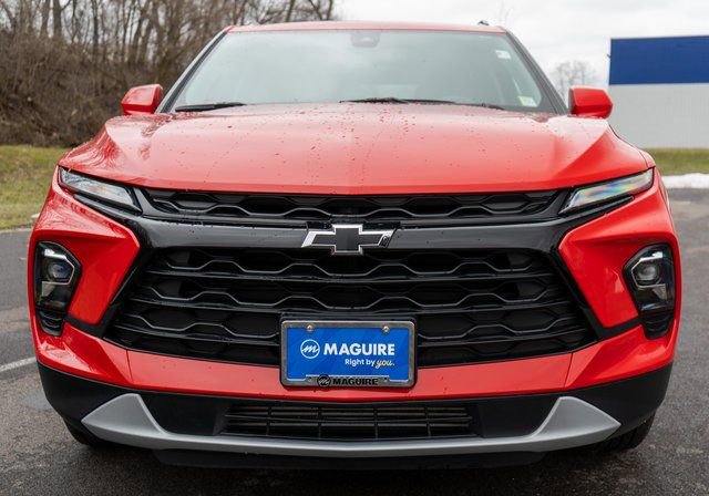Used 2023 Chevrolet Blazer LT w/ Convenience Package image 3