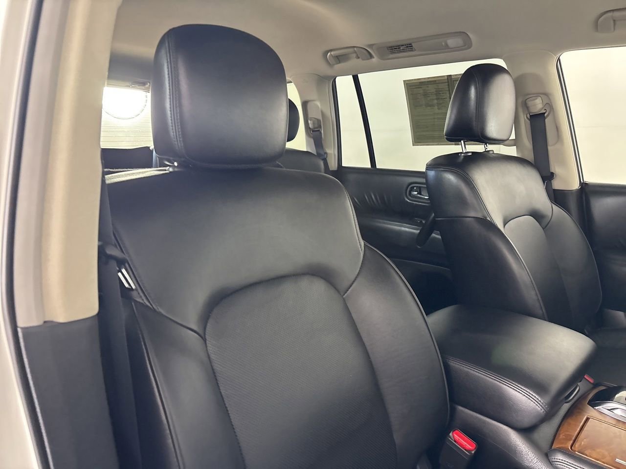 Used 2024 Nissan Armada SL w/ Captain's Chairs Package image 34