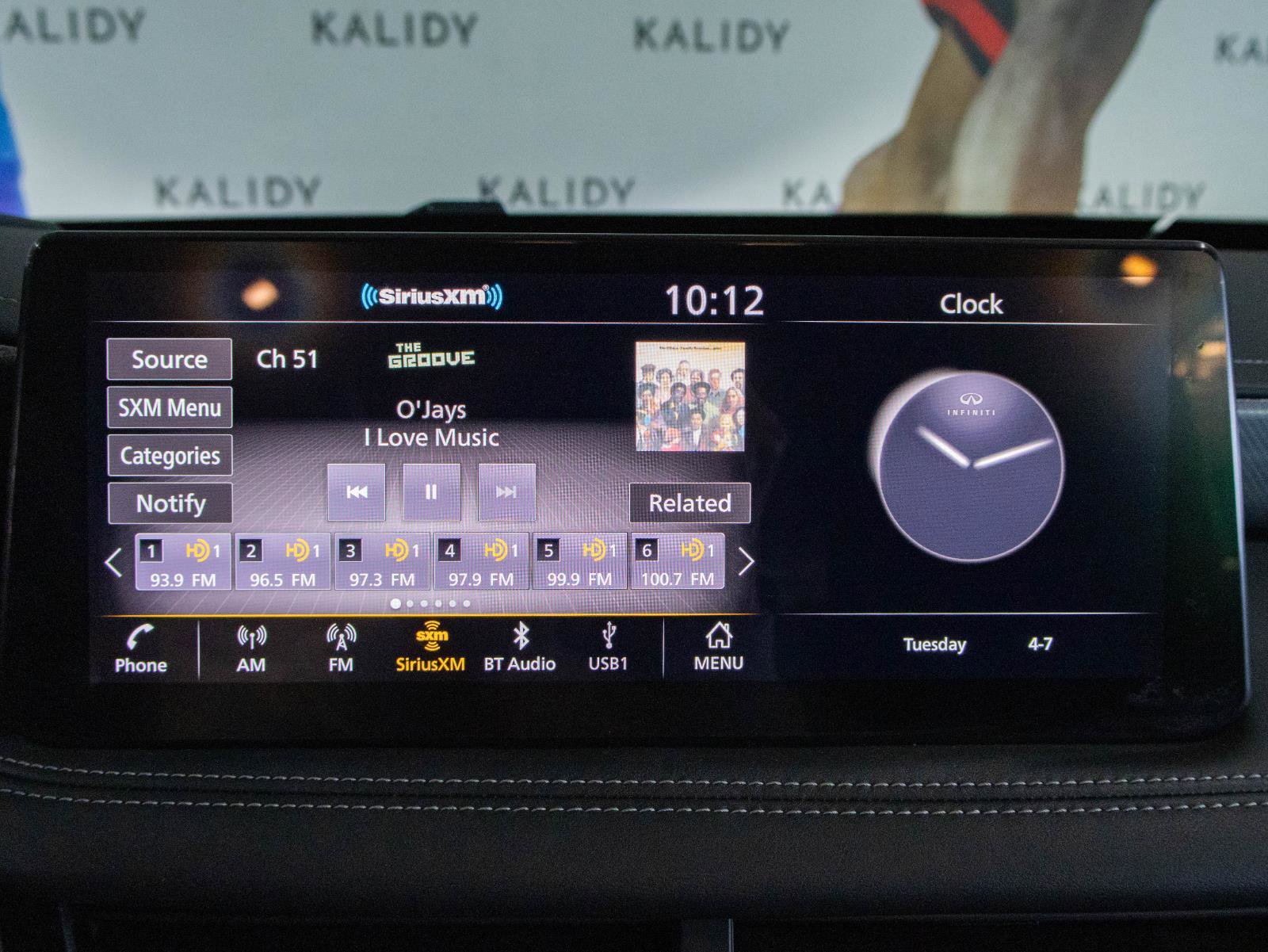 Used 2023 INFINITI QX60 Luxe w/ Performance Audio Package AWD/4WD image 9