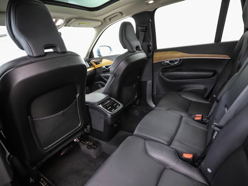 Used 2023 Volvo XC90 B5 Plus AWD/4WD image 21