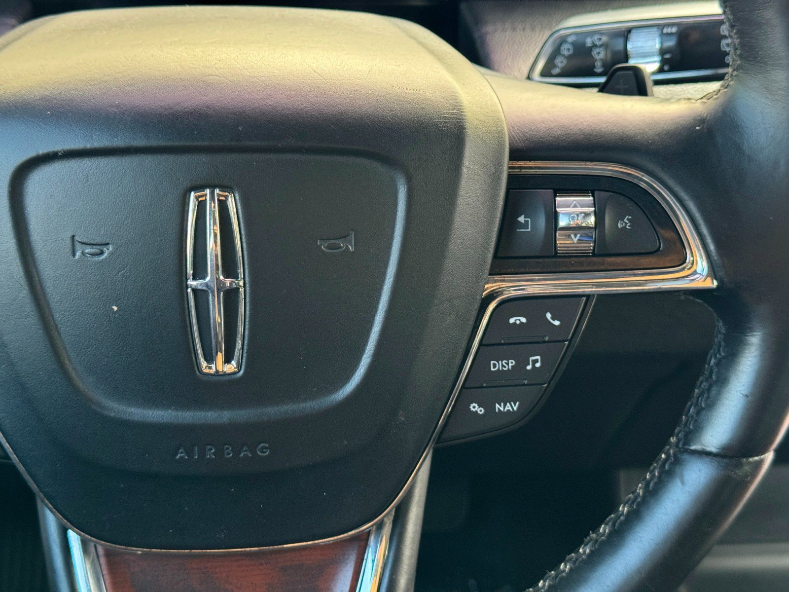 Used 2020 Lincoln Navigator L 4WD image 22