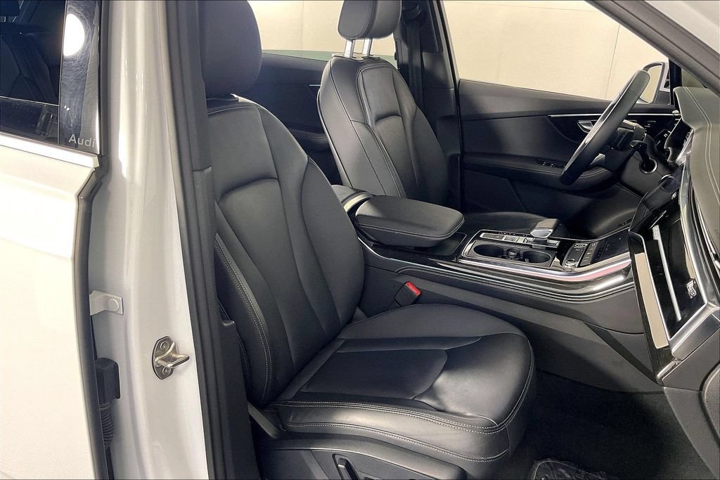 Used 2025 Audi Q7 3.0T Premium Plus AWD/4WD image 9