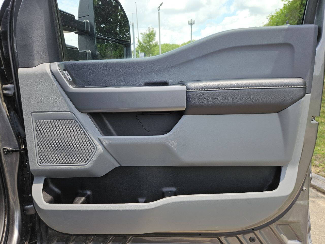 Used 2024 Ford F350 XLT AWD/4WD image 23