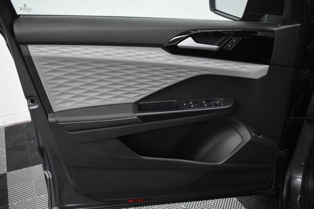 Used 2024 Volkswagen Taos S image 16