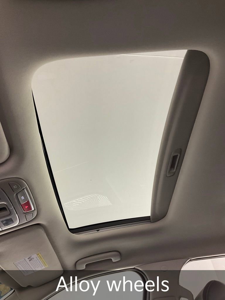 Certified 2023 Kia Telluride S w/ S Sunroof Package image 30