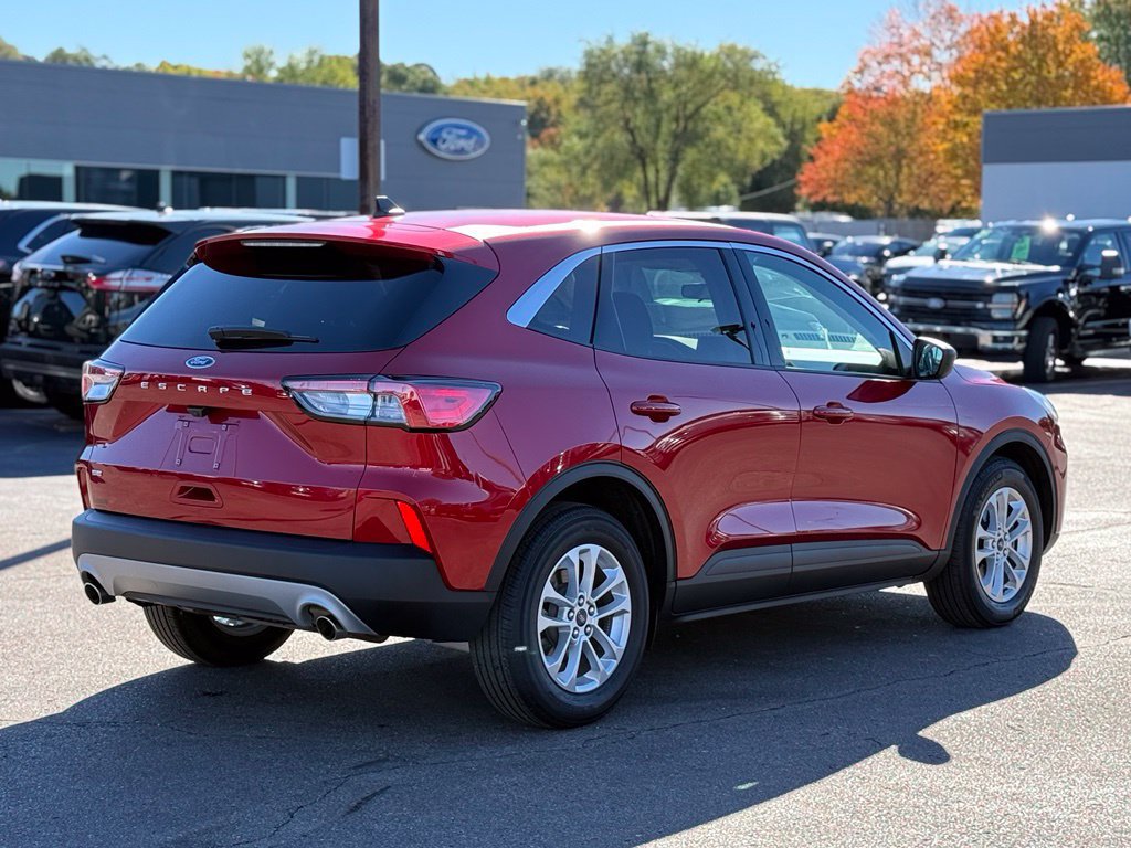 Used 2022 Ford Explorer XLT AWD/4WD image 36