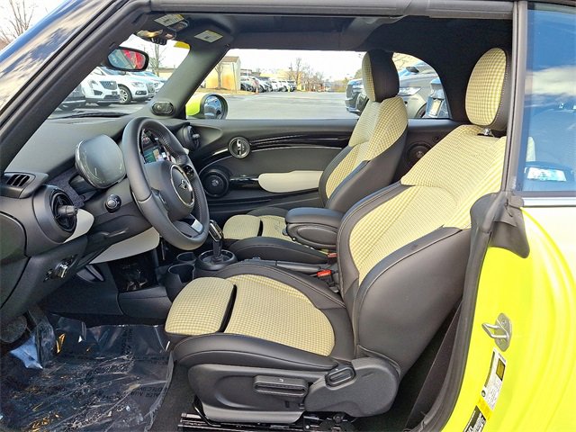 Certified 2023 MINI Cooper S image 13