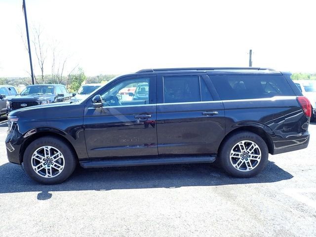 Certified 2025 Ford Expedition Max Active RWD image 2