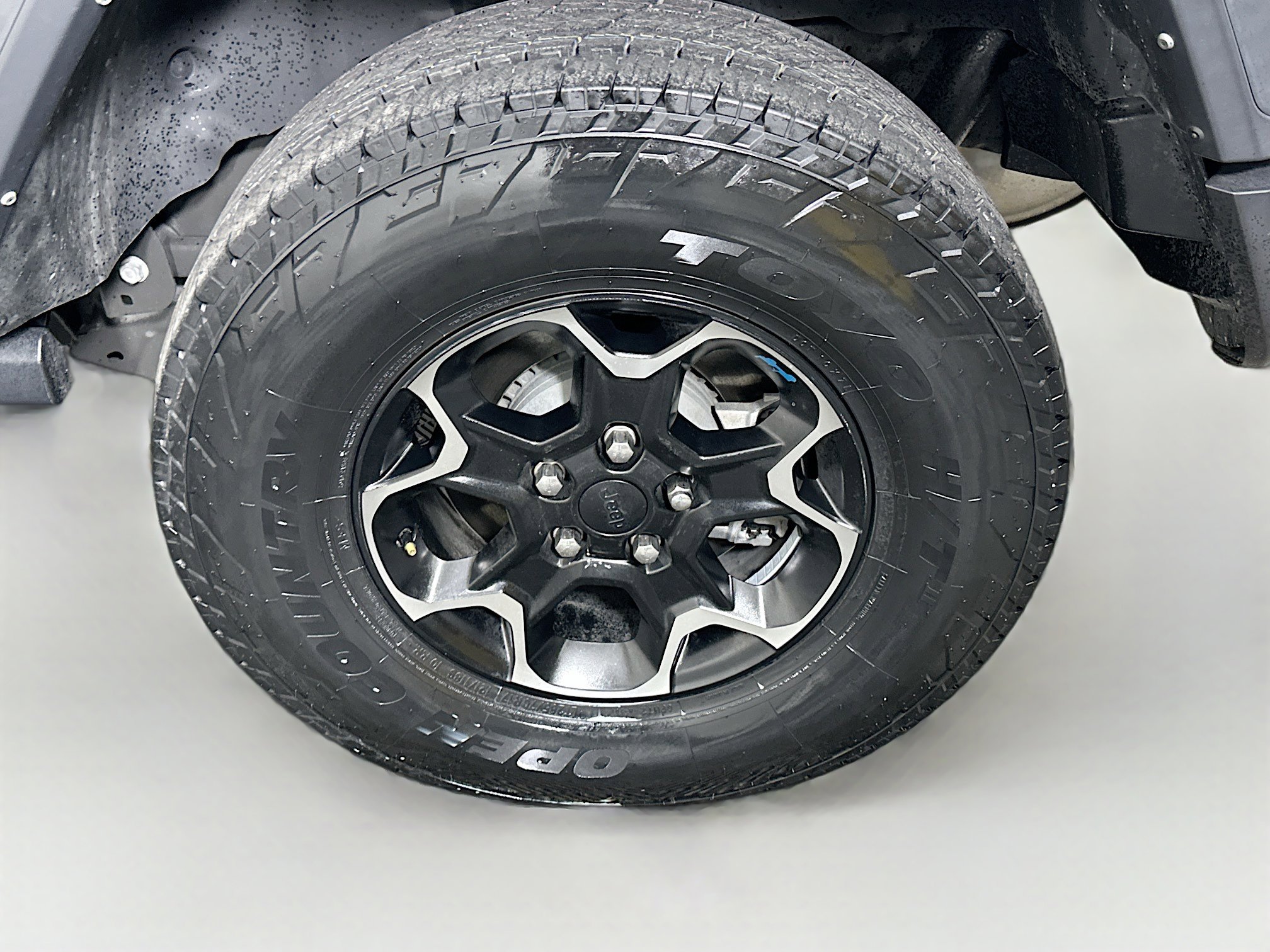 Used 2022 Jeep Wrangler Unlimited Rubicon 4xe AWD/4WD image 11