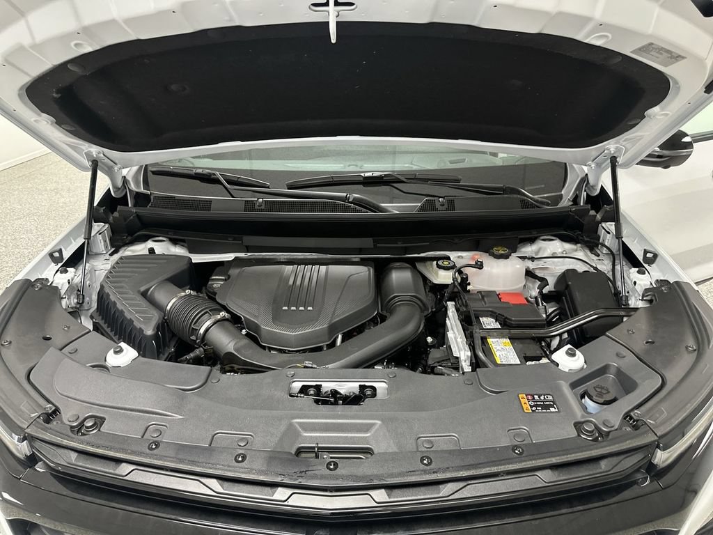 New 2026 Chevrolet Traverse LT w/ Midnight/Sport Edition AWD/4WD image 17