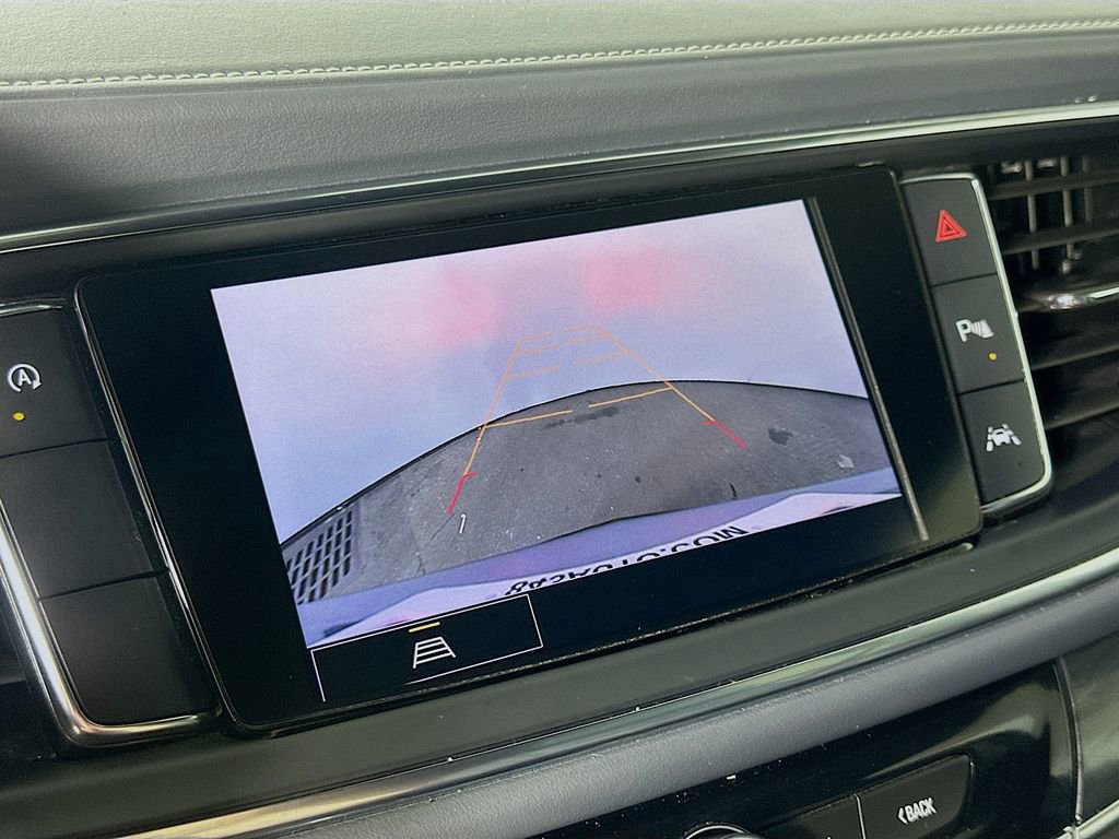 Used 2023 Buick Enclave Essence image 10