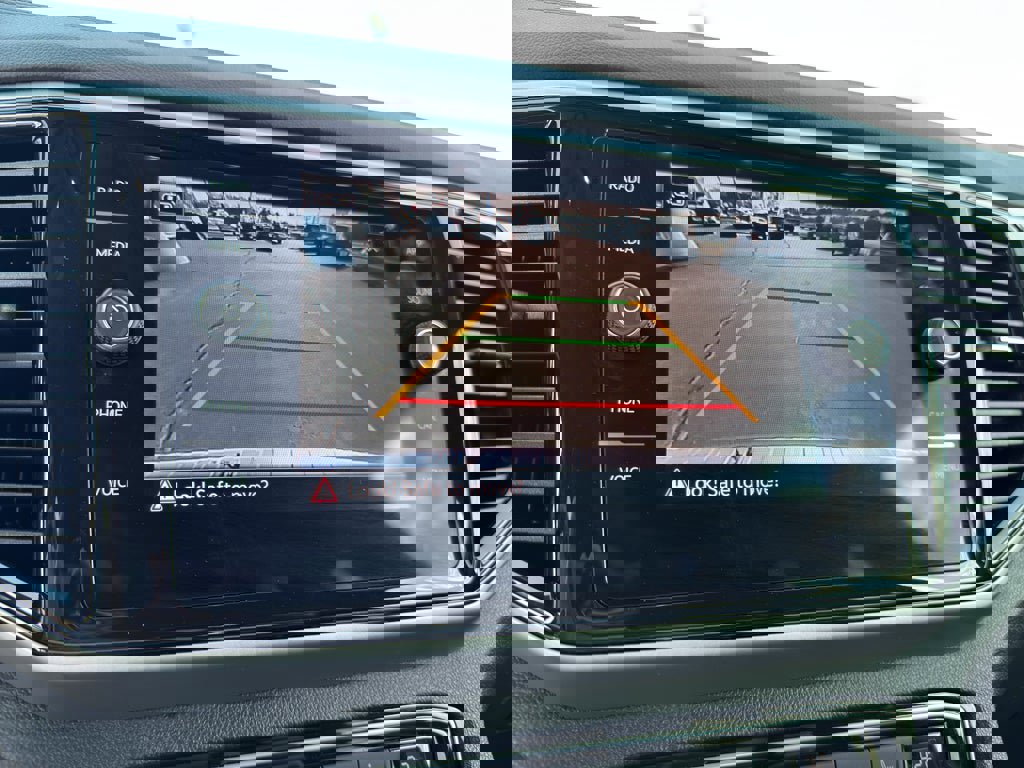 Used 2023 Volkswagen Atlas SE image 18