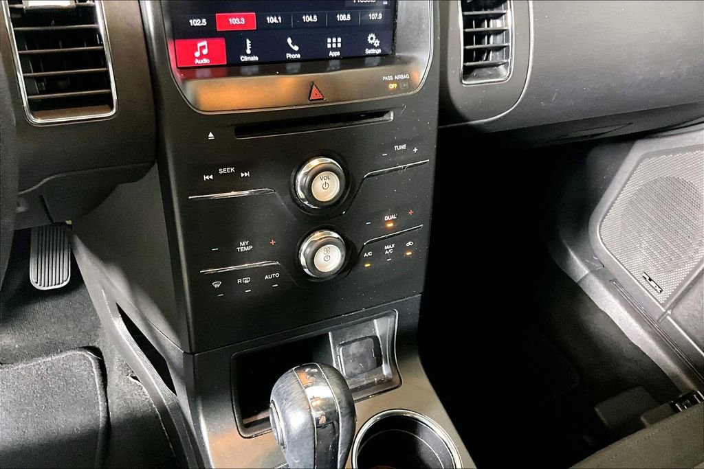 Used 2019 Ford Flex SEL FWD image 25