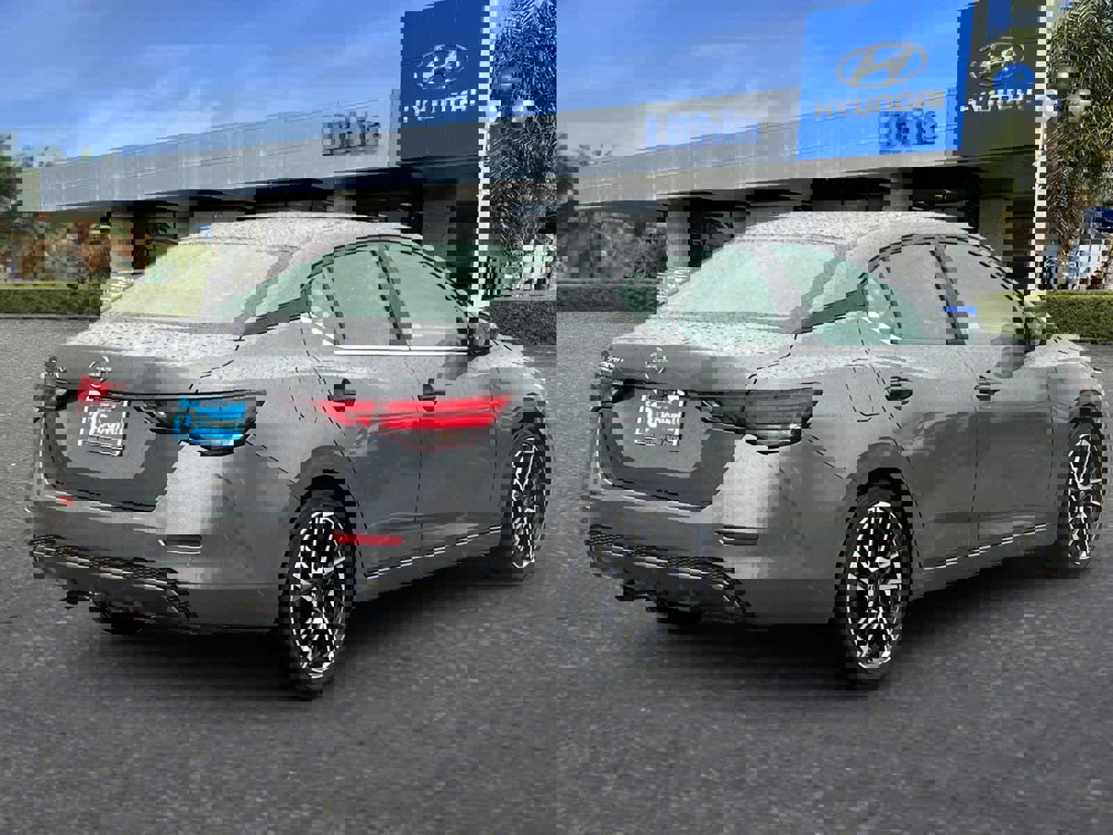 Used 2025 Nissan Sentra S image 3