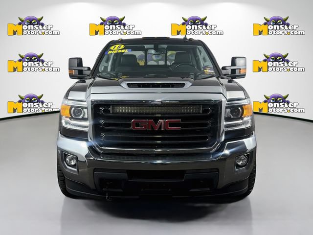 Used 2018 GMC Sierra 2500 SLE w/ SLE Preferred Package AWD/4WD image 2
